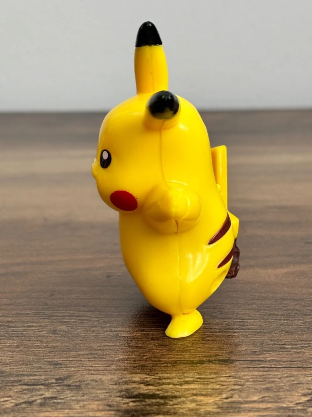 Pokemon Nintendo Pikachu Light Up Cheeks Toy Figure Cake Topper 2013 WORKS